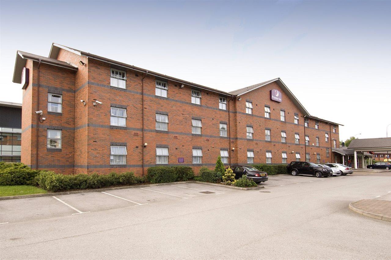 Premier Inn Sheffield Arena Exterior photo