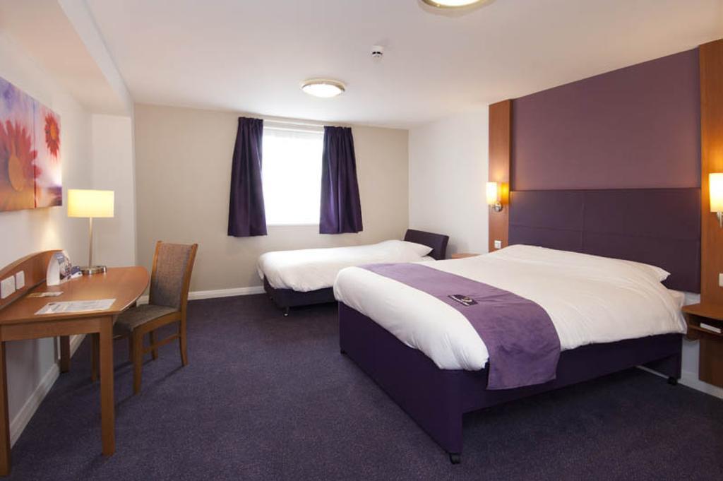 Premier Inn Sheffield Arena Room photo