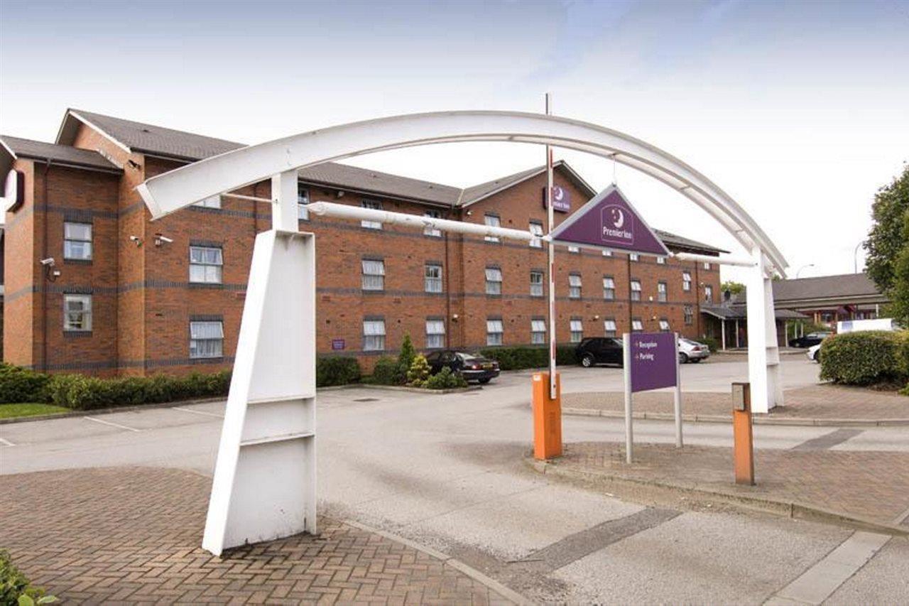 Premier Inn Sheffield Arena Exterior photo